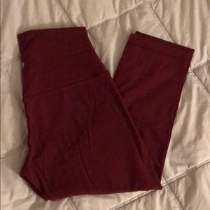 Lululemon crop leggings size 6
